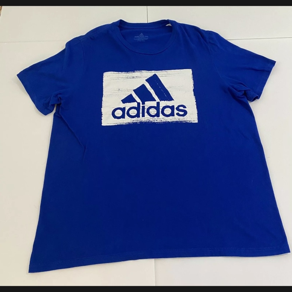 Men's Adidas White Sketch Logo Amplifier Tee size XL Blue Crew Neck T-shirt